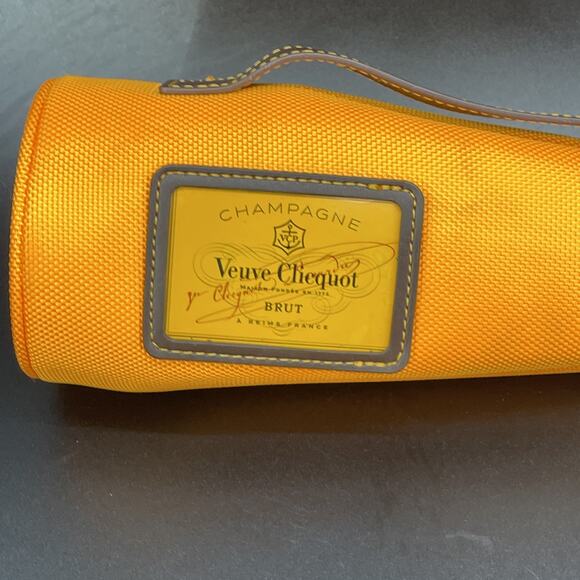 HTF Novelty Veuve Clicquot Event Cloth Tote Bag 14x14.75 Insulated Ice Jacket - Picture 5 of 9